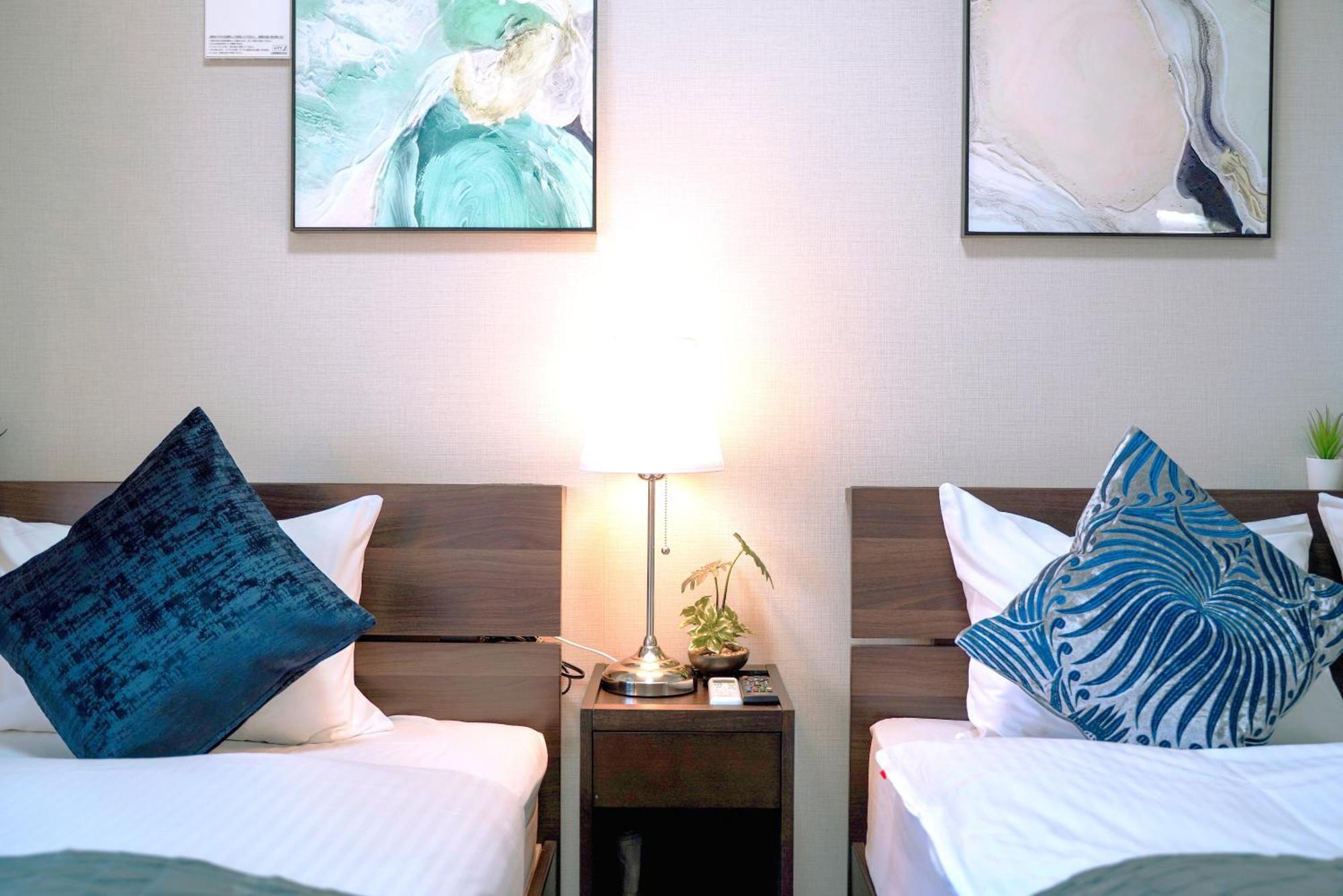 Kuromon Royal Niponbashi Apartment Osaka Room photo
